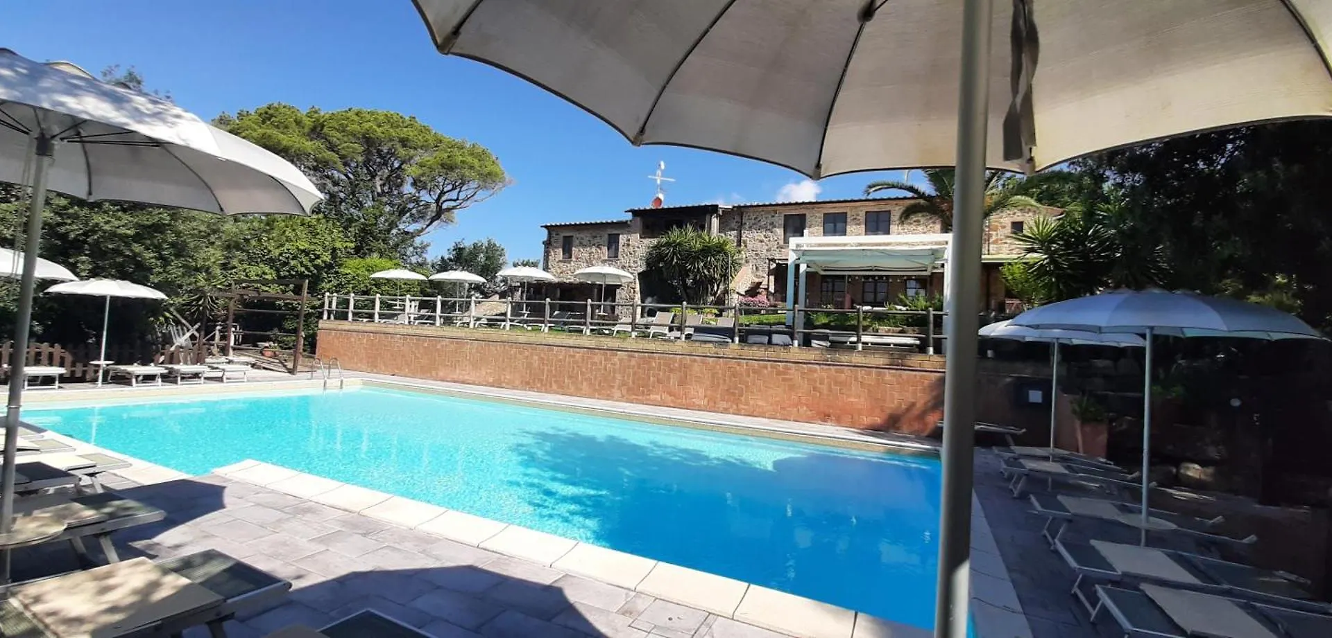 Agriturismo E Glamping Serraiola Alta Monterotondo  Landhaus