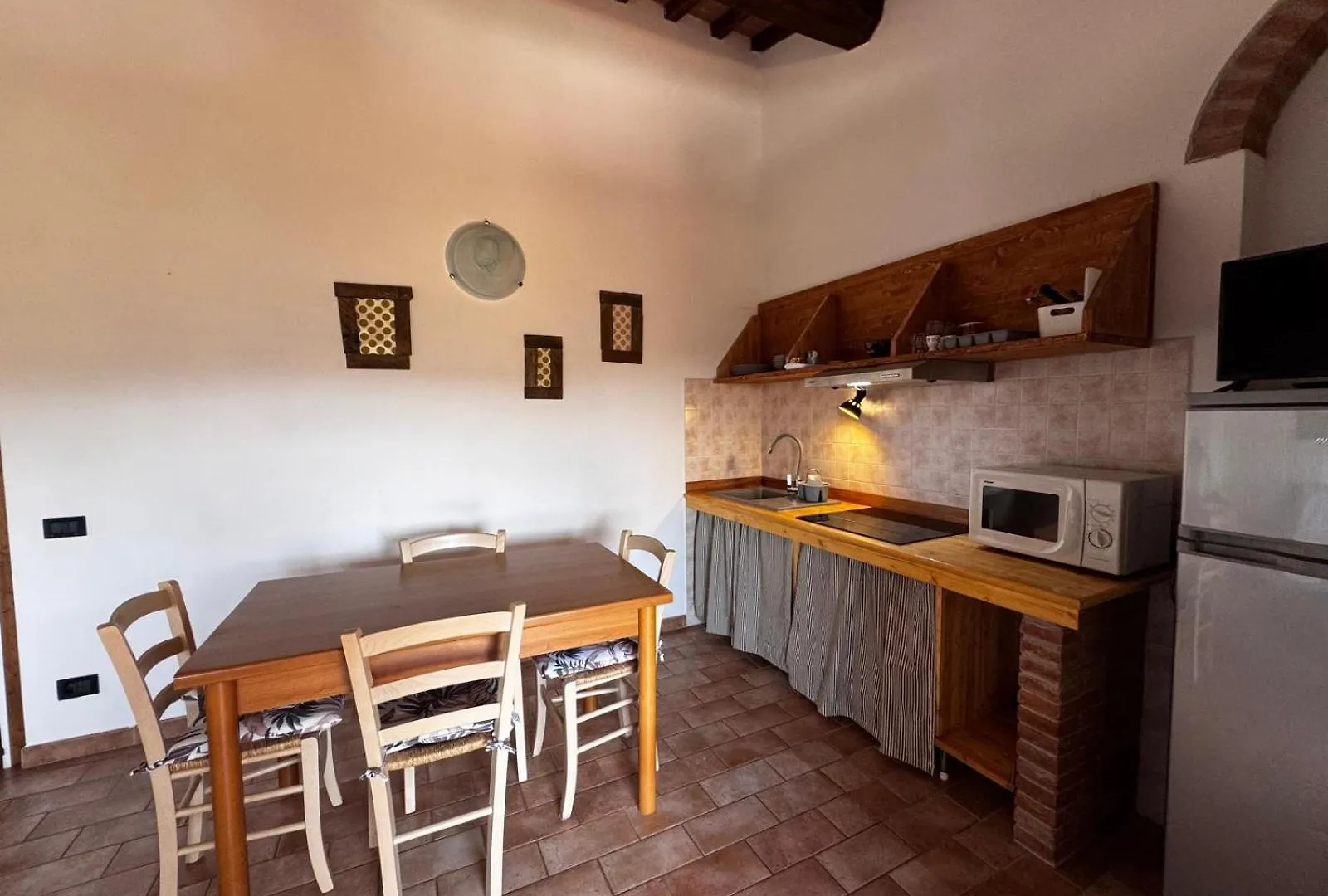 Agriturismo E Glamping Serraiola Alta Monterotondo  0*, Monterotondo (Tuscany)